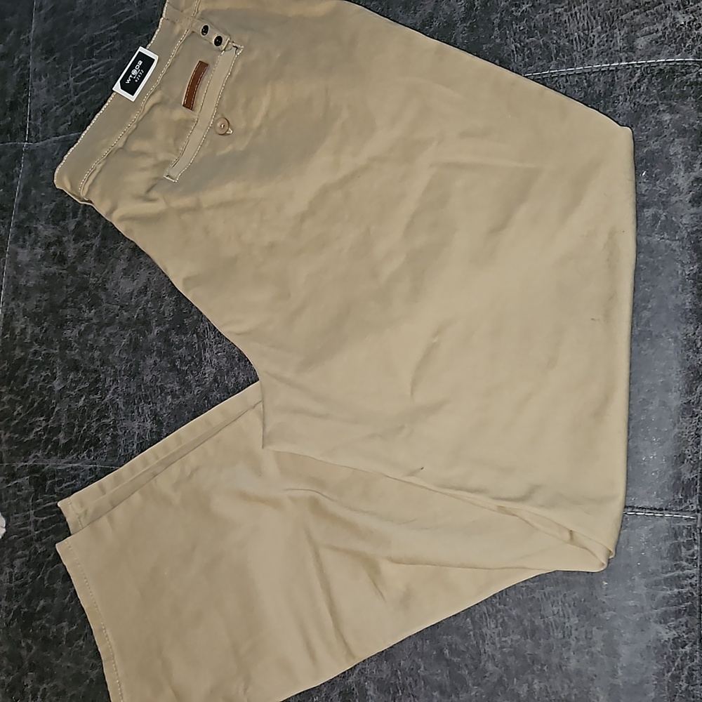 Mens Chinos NWT